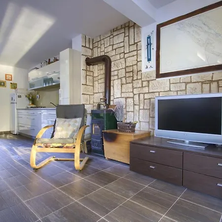 Old Fisherman's House - Sonja Apartment