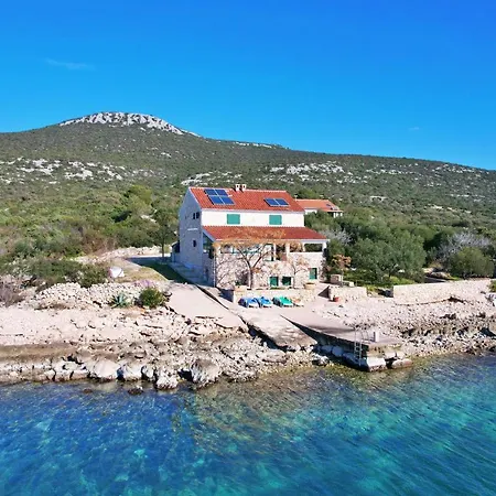 Old Fisherman's House - Sonja * Banj