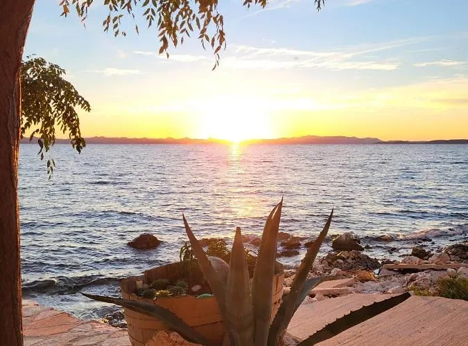 Old Fisherman's House - Sonja