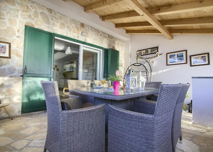 Old Fisherman's House - Sonja *