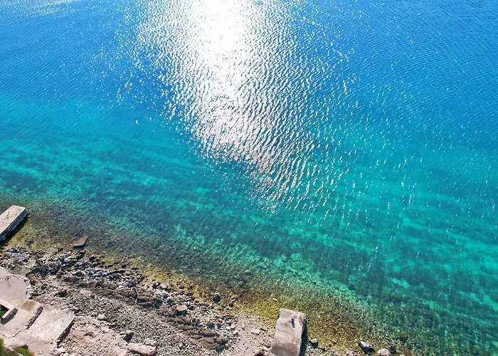 Old Fisherman's House - Sonja * Banj